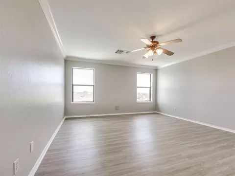 Living - 16100 Ledge Ln, Edmond, OK 73013 photo 6 of 8