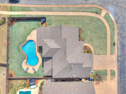 View/Area - 16100 Ledge Ln, Edmond, OK 73013 photo 3 of 3
