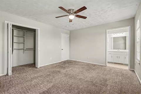 Bedroom - 1104 NE 5th St, Moore, OK 73160 photo 5 of 7