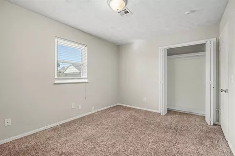 Bedroom - 1104 NE 5th St, Moore, OK 73160 photo 4 of 7