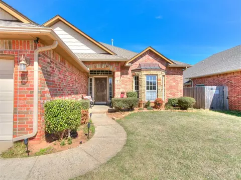 2621 SW 140th St, Oklahoma City, OK 73170