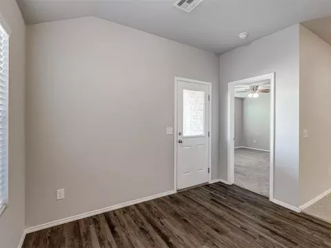 Entry Way - 5329 Kye Dr, Tuttle, OK 73089 photo 3 of 4
