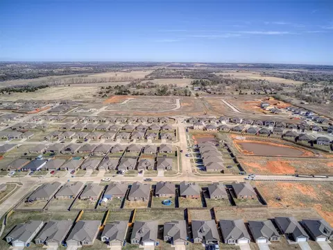 View/Area - 5329 Kye Dr, Tuttle, OK 73089 photo 6 of 7