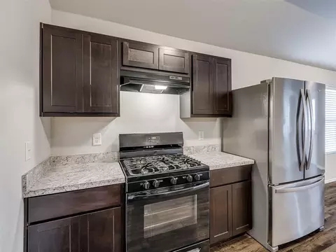 Kitchen - 5329 Kye Dr, Tuttle, OK 73089 photo 5 of 6