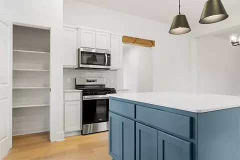 Kitchen - 3719 Eureka Dr, Norman, OK 73069 photo 2 of 8