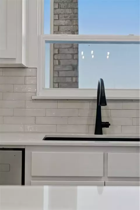 Kitchen - 3719 Eureka Dr, Norman, OK 73069 photo 6 of 8
