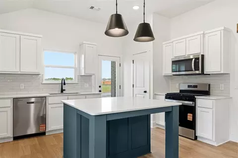 Kitchen - 3719 Eureka Dr, Norman, OK 73069 photo 1 of 8