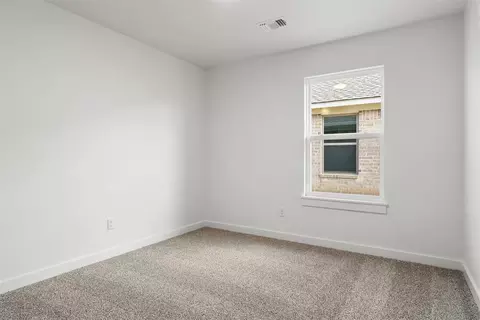 Bedroom - 3719 Eureka Dr, Norman, OK 73069 photo 3 of 6
