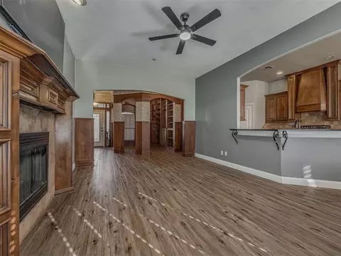 Living - 1908 Hackney Ct, Blanchard, OK 73010 photo 2 of 5