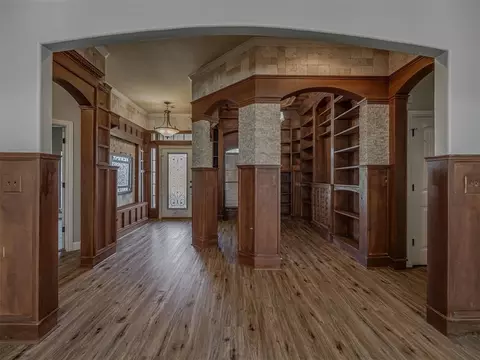 Entry Way - 1908 Hackney Ct, Blanchard, OK 73010 photo 2 of 3