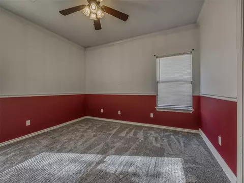 Bedroom - 1908 Hackney Ct, Blanchard, OK 73010 photo 6 of 8