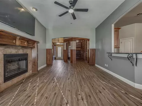 Living - 1908 Hackney Ct, Blanchard, OK 73010 photo 1 of 5