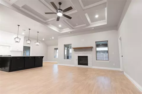 9324 NW 116th St, Yukon, OK 73099