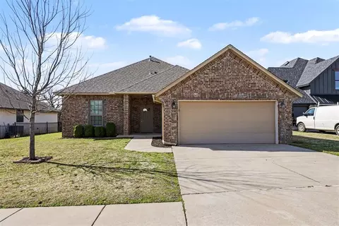 617 Irish Ln, Yukon, OK 73099