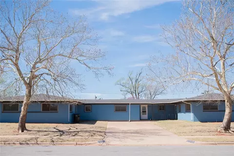 305 Seminole Trl, Burns Flat, OK 73624
