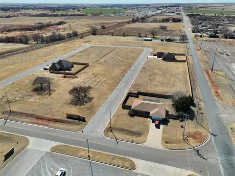 4 Flintlock Trl, Clinton, OK 73601 photo 9
