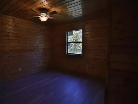 Bedroom - 104 Lukfata St, Broken Bow, OK 74728 photo 3 of 5