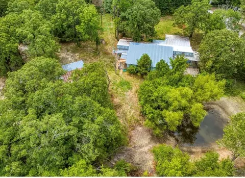 2371 Seminole Dr, Sulphur, OK 73086