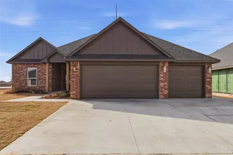 9316 NW 79th Ter, Yukon, OK 73099