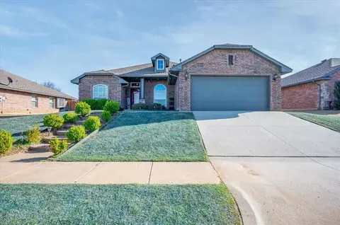 11300 NW 100th St, Yukon, OK 73099