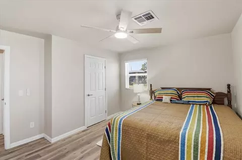 Bedroom - 705 E Benton Ave, Sayre, OK 73662 photo 2 of 5