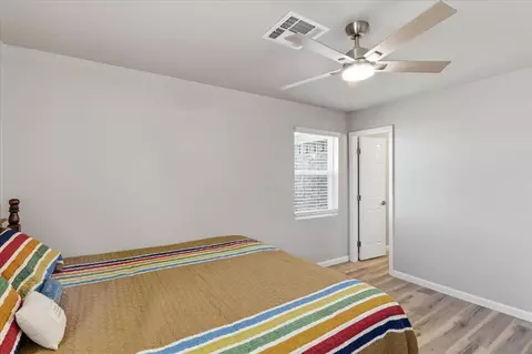 Bedroom - 705 E Benton Ave, Sayre, OK 73662 photo 3 of 5