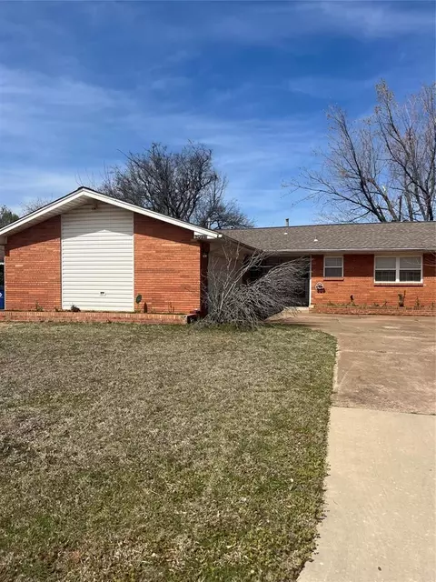 2017 Plymouth Ln, Oklahoma City, OK 73120