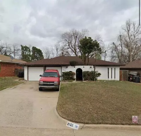 1712 N Fordson Ave, Bethany, OK 73008
