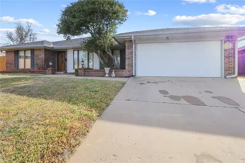 2020 Lankestar Pl, Yukon, OK 73099