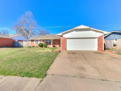 2921 Shadybrook Dr, Midwest City, OK 73110