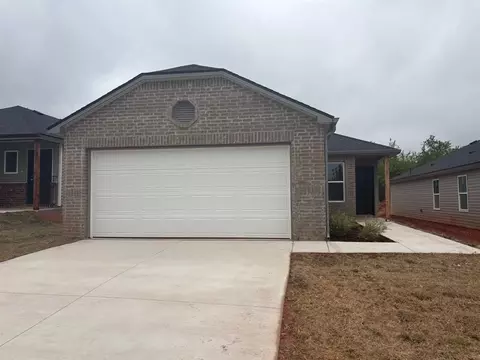 1111 Colt Dr, Guthrie, OK 73044