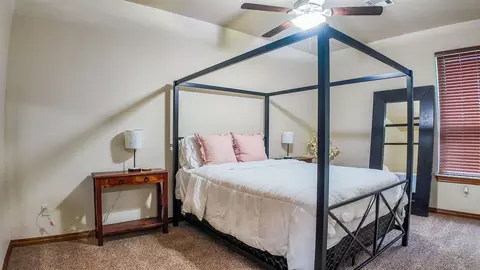 Bedroom - 329678 E 1000 Rd, Harrah, OK 73045 photo 1 of 5