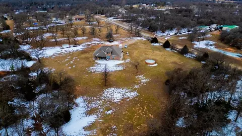 View/Area - 329678 E 1000 Rd, Harrah, OK 73045 photo 3 of 7
