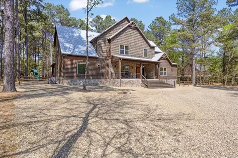 179 Timber Hills Ln, Broken Bow, OK 74728