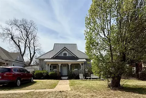 1008 S 6th St, Chickasha, OK 73018