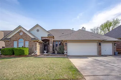 1104 NW 198th St, Edmond, OK 73012