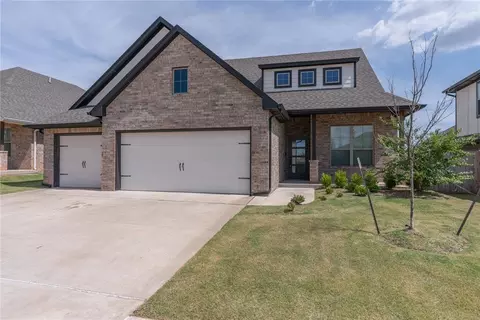 19108 Grove Pkwy, Edmond, OK 73012
