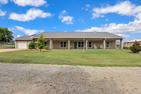 421 Sweetbough St, Jones, OK 73049