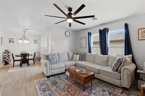 13827 Crossing Way #WEST, Edmond, OK 73013