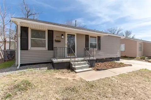 801 W Rickenbacker Dr, Midwest City, OK 73110