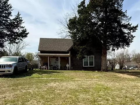 1002 S 6th St, Chickasha, OK 73018
