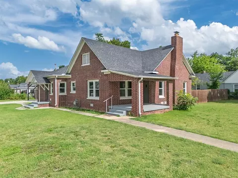 2021 N Broadway Ave, Shawnee, OK 74804