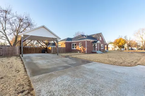 2021 N Broadway Ave, Shawnee, OK 74804