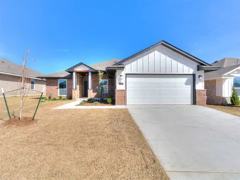 1100 Redwood Creek Dr, Yukon, OK 73099