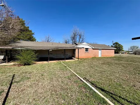 627 Cranton Dr, Chickasha, OK 73018 photo 7