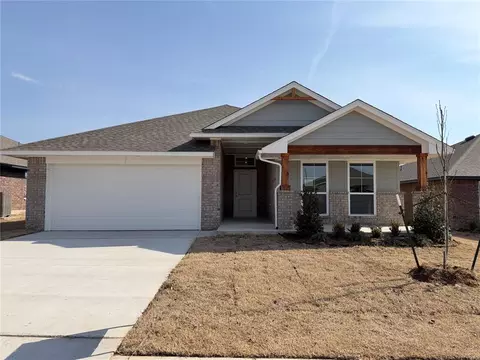 1016 Redwood Creek Dr, Yukon, OK 73099