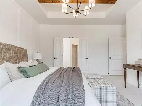 Bedroom - 124 W 4th St, Arcadia, OK 73007 photo 3 of 5