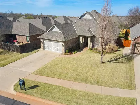 921 NW 194th Ave, Edmond, OK 73012