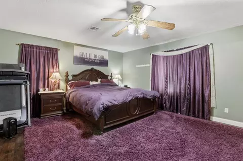 Bedroom - 998 Garden Rd, Tuttle, OK 73089 photo 1 of 3
