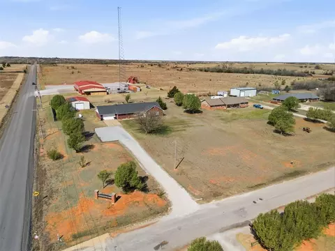 View/Area - 998 Garden Rd, Tuttle, OK 73089 photo 4 of 4